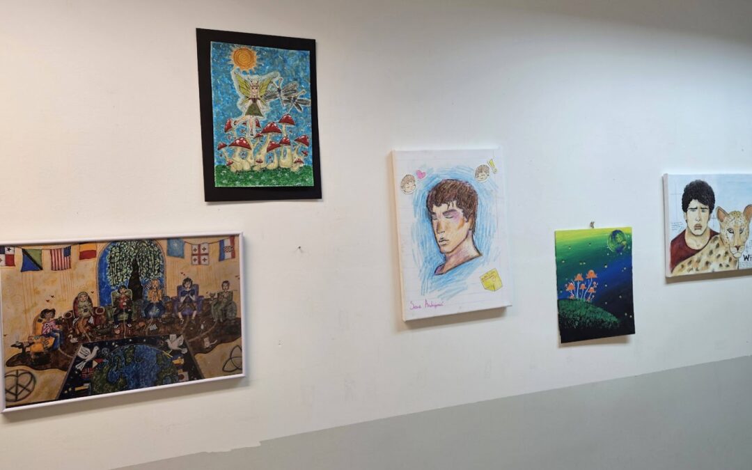 Izložba radova naših učenica Sare Andrijanić i Elene Kozjak